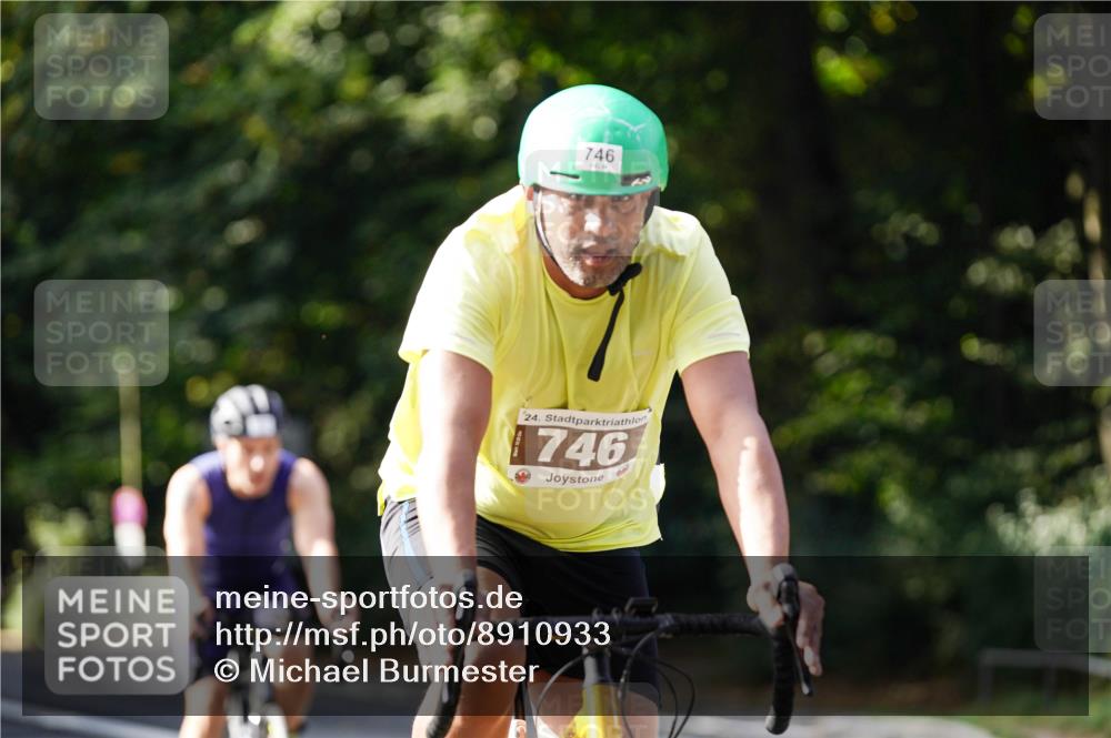 14.09.2025 - Stadtparktriathlon Michael Burmester http://msf.ph/oto/8910933 14.09.2025 10:56:51 Radfahren 697, 746, 755, 764, 767, 771, 783, 796, 798, 807, 811, 817, 914 meine-sportfotos.de