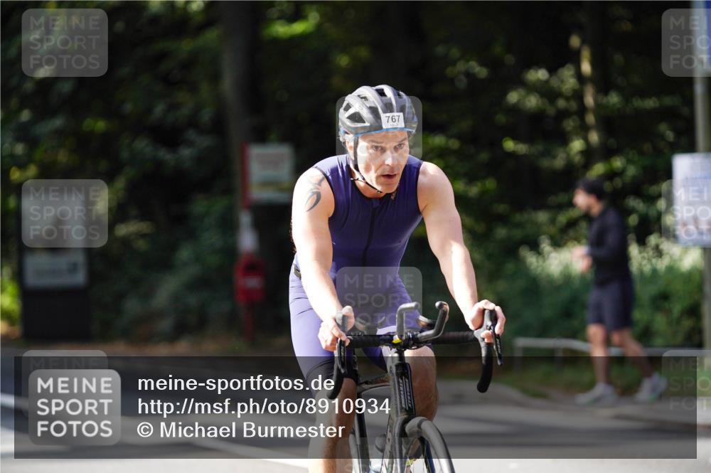 14.09.2025 - Stadtparktriathlon Michael Burmester http://msf.ph/oto/8910934 14.09.2025 10:56:52 Radfahren 697, 746, 755, 764, 767, 771, 783, 796, 798, 807, 811, 817, 909, 914 meine-sportfotos.de