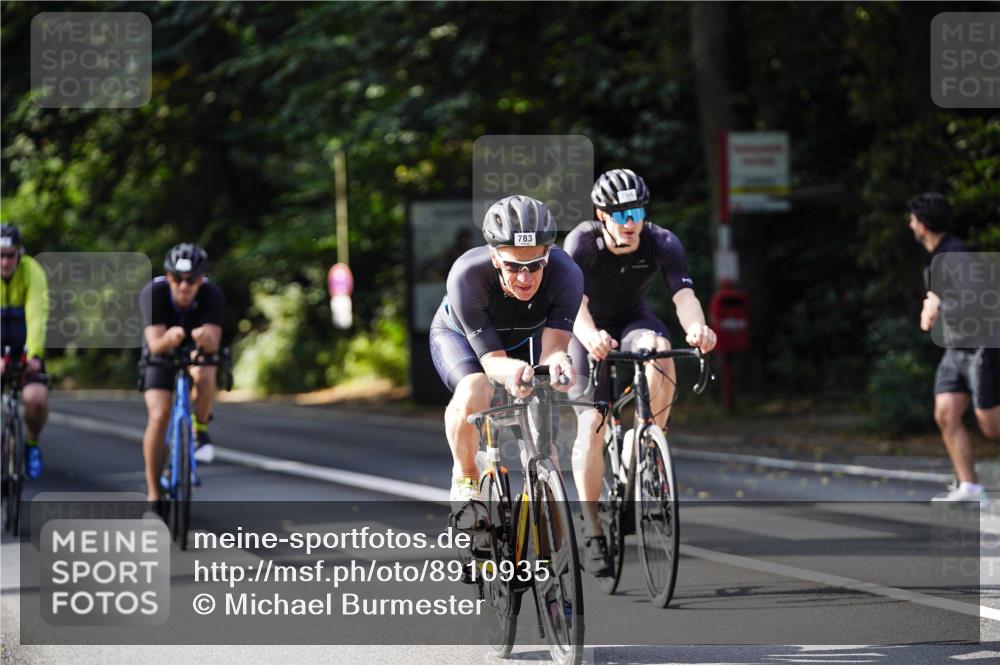 14.09.2025 - Stadtparktriathlon Michael Burmester http://msf.ph/oto/8910935 14.09.2025 10:56:53 Radfahren 697, 746, 755, 764, 767, 771, 783, 796, 798, 807, 811, 817, 909, 914 meine-sportfotos.de