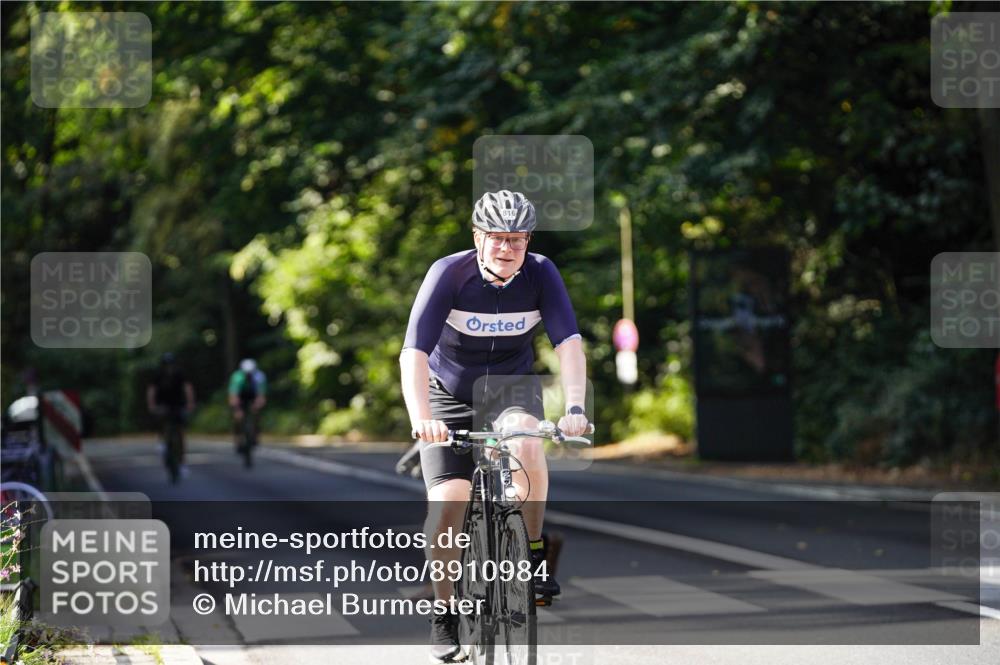 14.09.2025 - Stadtparktriathlon Michael Burmester http://msf.ph/oto/8910984 14.09.2025 10:58:01 Radfahren 637, 791, 816, 826, 836, 853 meine-sportfotos.de