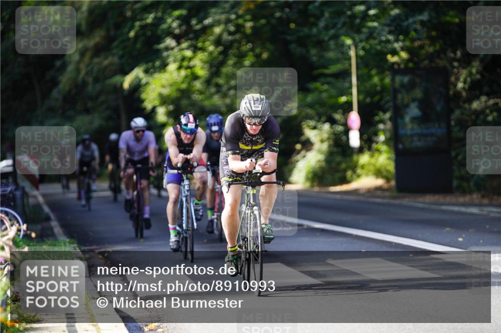 14.09.2025 - Stadtparktriathlon Michael Burmester http://msf.ph/oto/8910993 14.09.2025 10:58:22 Radfahren 692, 820, 835, 846, 848, 852, 859, 861, 872, 898, 919 meine-sportfotos.de