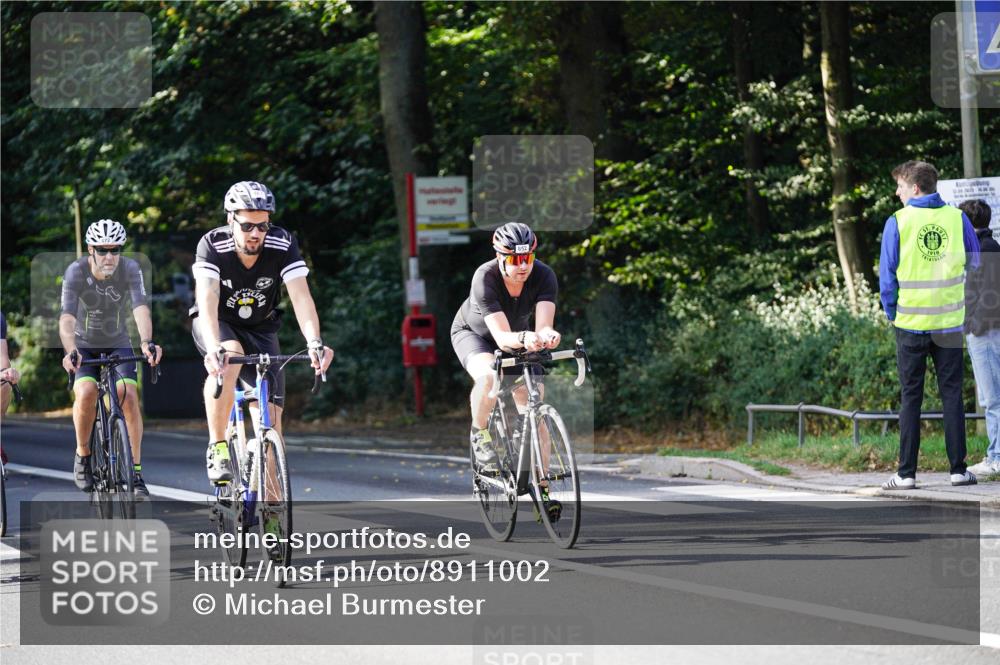 14.09.2025 - Stadtparktriathlon Michael Burmester http://msf.ph/oto/8911002 14.09.2025 10:58:27 Radfahren 820, 821, 835, 846, 848, 852, 859, 861, 872, 898, 919 meine-sportfotos.de