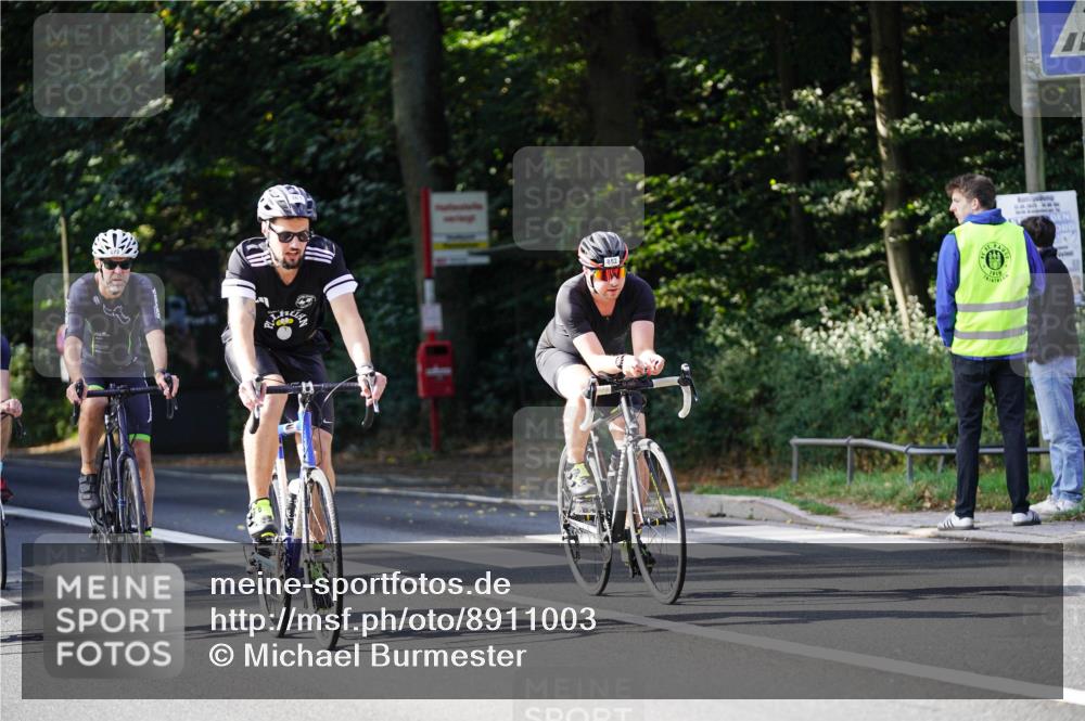 14.09.2025 - Stadtparktriathlon Michael Burmester http://msf.ph/oto/8911003 14.09.2025 10:58:27 Radfahren 820, 821, 835, 846, 848, 852, 859, 861, 872, 898, 919 meine-sportfotos.de