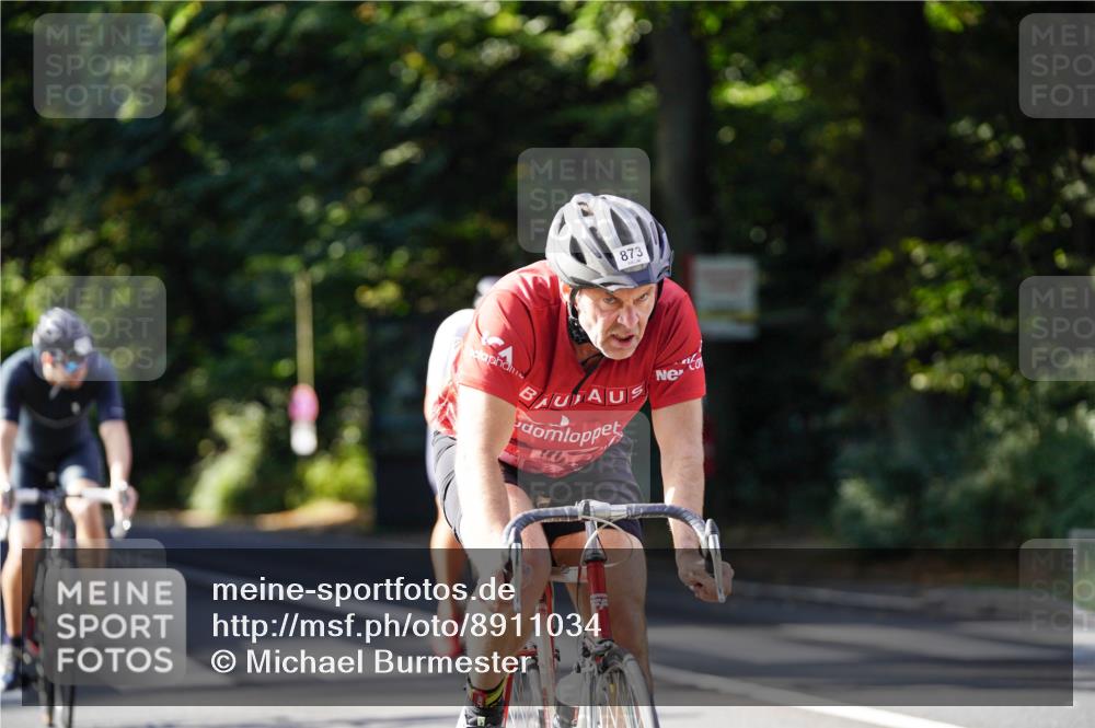 14.09.2025 - Stadtparktriathlon Michael Burmester http://msf.ph/oto/8911034 14.09.2025 10:59:03 Radfahren 727, 739, 743, 759, 799, 804, 862, 873, 882, 917, 920 meine-sportfotos.de