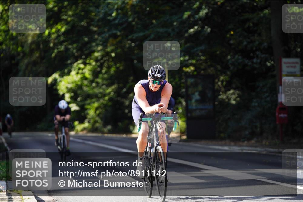 14.09.2025 - Stadtparktriathlon Michael Burmester http://msf.ph/oto/8911142 14.09.2025 11:01:38 Radfahren 728, 769, 772, 880, 901 meine-sportfotos.de