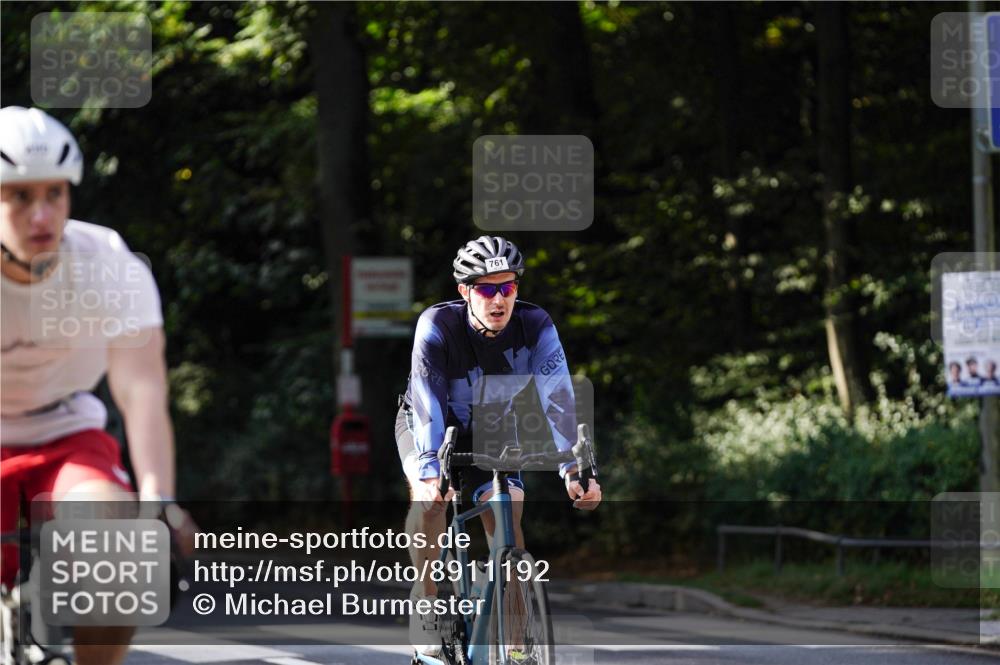 14.09.2025 - Stadtparktriathlon Michael Burmester http://msf.ph/oto/8911192 14.09.2025 11:02:26 Radfahren 761, 890, 916 meine-sportfotos.de