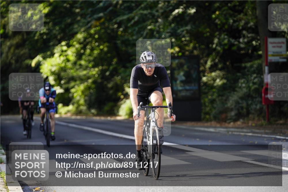 14.09.2025 - Stadtparktriathlon Michael Burmester http://msf.ph/oto/8911217 14.09.2025 11:03:15 Radfahren 646, 708, 788, 849, 877, 888 meine-sportfotos.de