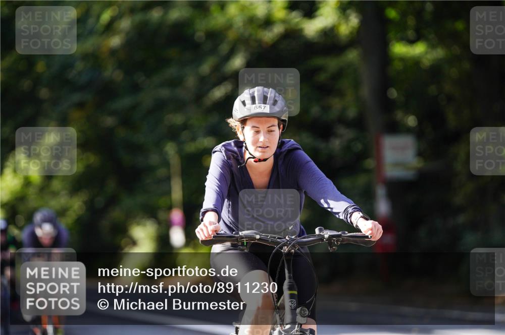 14.09.2025 - Stadtparktriathlon Michael Burmester http://msf.ph/oto/8911230 14.09.2025 11:03:27 Radfahren 657, 668, 764, 782, 783, 788, 811, 817 meine-sportfotos.de