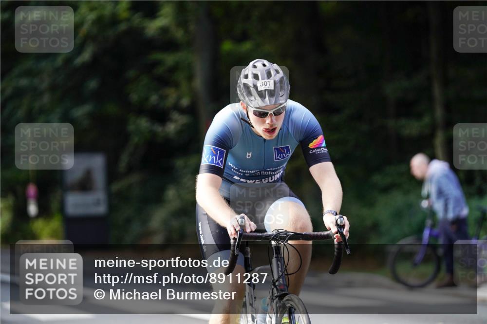 14.09.2025 - Stadtparktriathlon Michael Burmester http://msf.ph/oto/8911287 14.09.2025 11:04:42 Radfahren 627, 746, 754, 807, 824, 905 meine-sportfotos.de