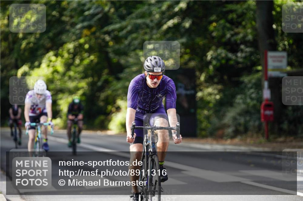 14.09.2025 - Stadtparktriathlon Michael Burmester http://msf.ph/oto/8911316 14.09.2025 11:05:24 Radfahren 796, 827, 835, 836, 846, 853, 855, 898 meine-sportfotos.de