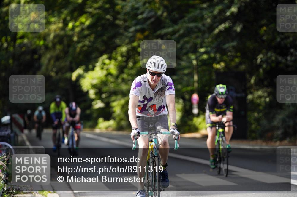 14.09.2025 - Stadtparktriathlon Michael Burmester http://msf.ph/oto/8911319 14.09.2025 11:05:25 Radfahren 796, 827, 835, 836, 846, 853, 855, 898 meine-sportfotos.de