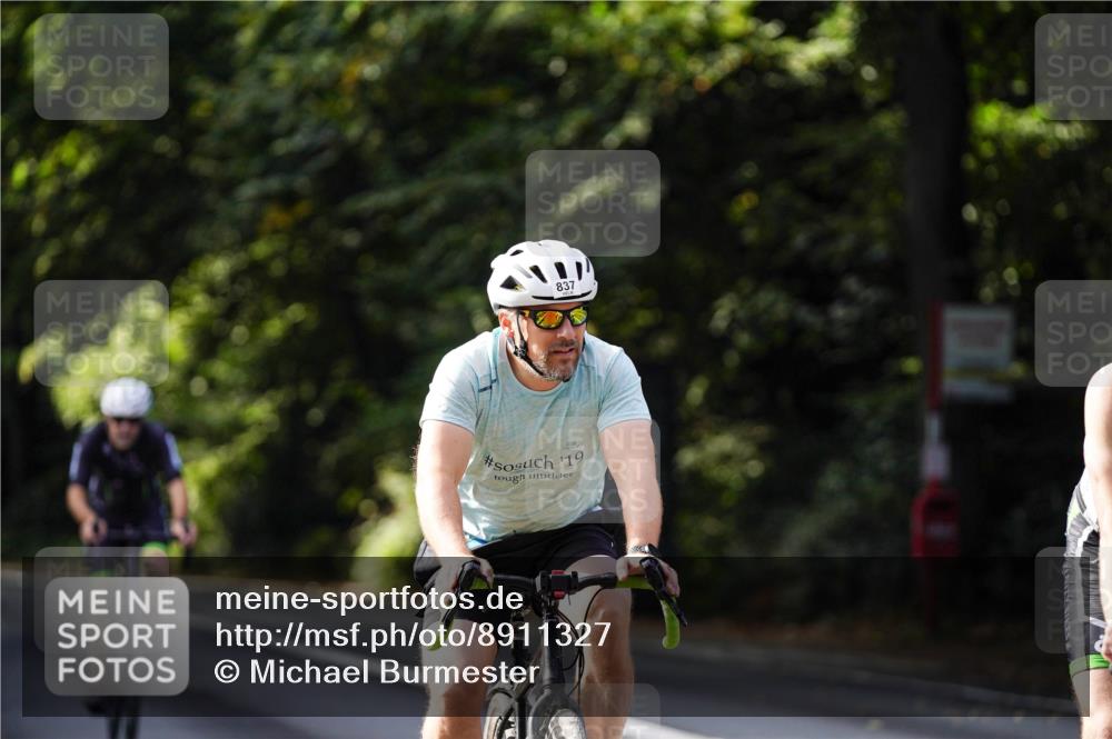 14.09.2025 - Stadtparktriathlon Michael Burmester http://msf.ph/oto/8911327 14.09.2025 11:05:35 Radfahren 796, 837, 850, 872 meine-sportfotos.de