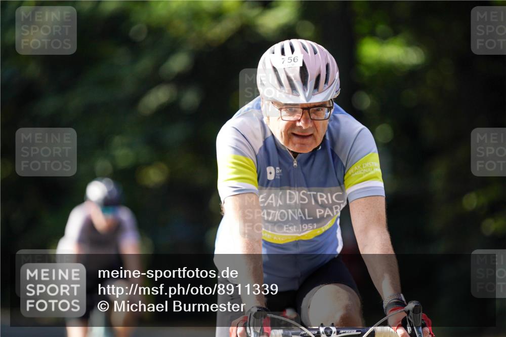 14.09.2025 - Stadtparktriathlon Michael Burmester http://msf.ph/oto/8911339 14.09.2025 11:05:51 Radfahren 727, 743, 744, 750, 756, 759, 799, 804, 859, 861, 897 meine-sportfotos.de