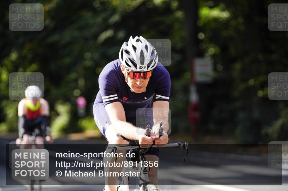 14.09.2025 - Stadtparktriathlon Michael Burmester http://msf.ph/oto/8911356 14.09.2025 11:06:24 Radfahren 791, 800, 873, 889, 917 meine-sportfotos.de