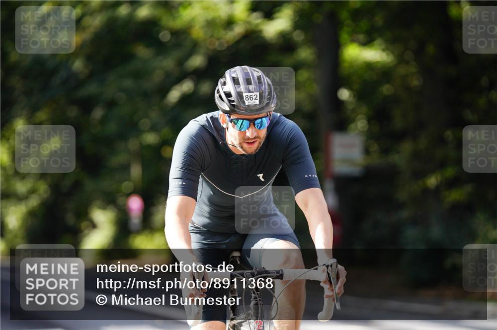 14.09.2025 - Stadtparktriathlon Michael Burmester http://msf.ph/oto/8911368 14.09.2025 11:06:45 Radfahren 775, 816, 862 meine-sportfotos.de