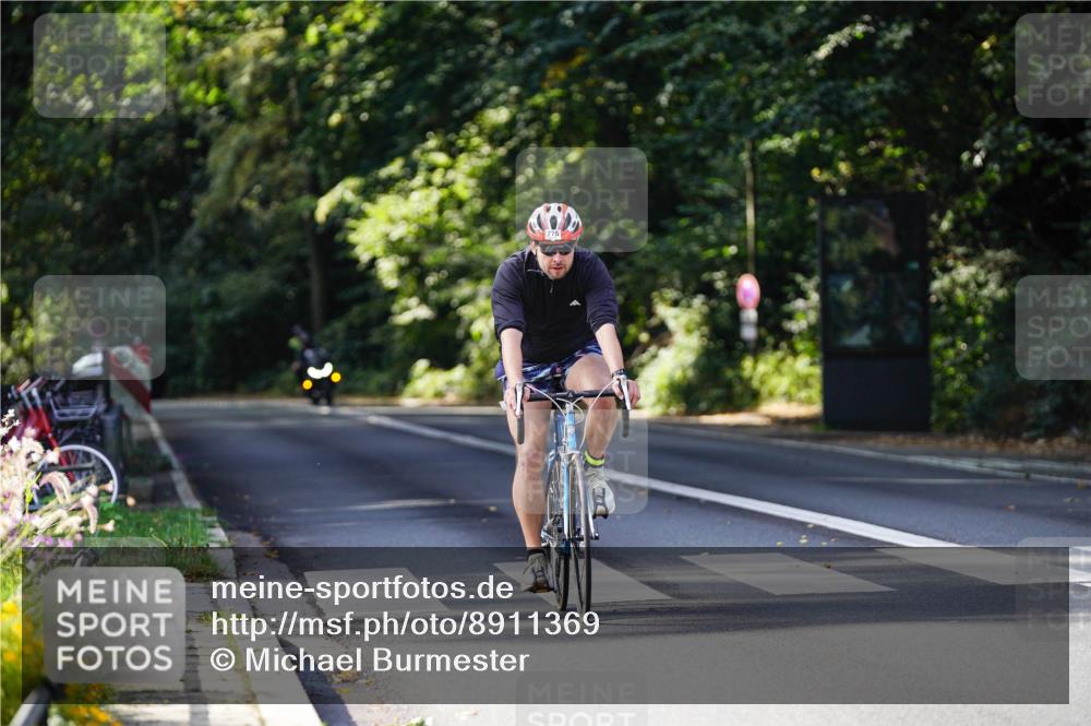 14.09.2025 - Stadtparktriathlon Michael Burmester http://msf.ph/oto/8911369 14.09.2025 11:06:46 Radfahren 775, 862 meine-sportfotos.de