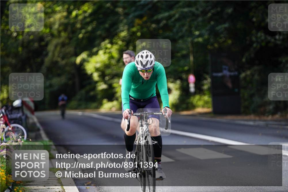 14.09.2025 - Stadtparktriathlon Michael Burmester http://msf.ph/oto/8911394 14.09.2025 11:07:20 Radfahren 739, 785, 838, 871, 886 meine-sportfotos.de