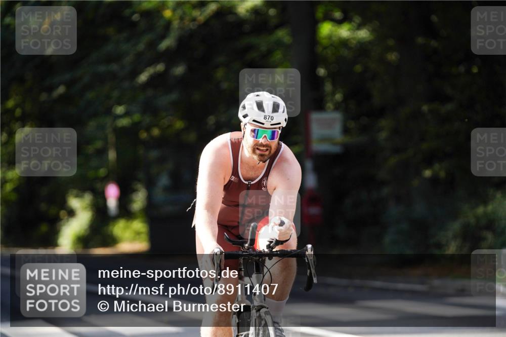 14.09.2025 - Stadtparktriathlon Michael Burmester http://msf.ph/oto/8911407 14.09.2025 11:07:51 Radfahren 723, 829, 847, 858, 870, 893, 921 meine-sportfotos.de
