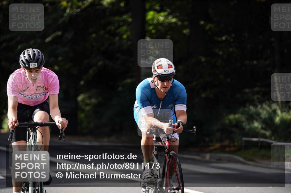 14.09.2025 - Stadtparktriathlon Michael Burmester http://msf.ph/oto/8911473 14.09.2025 11:09:30 Radfahren 729, 736, 780, 815, 851, 900 meine-sportfotos.de