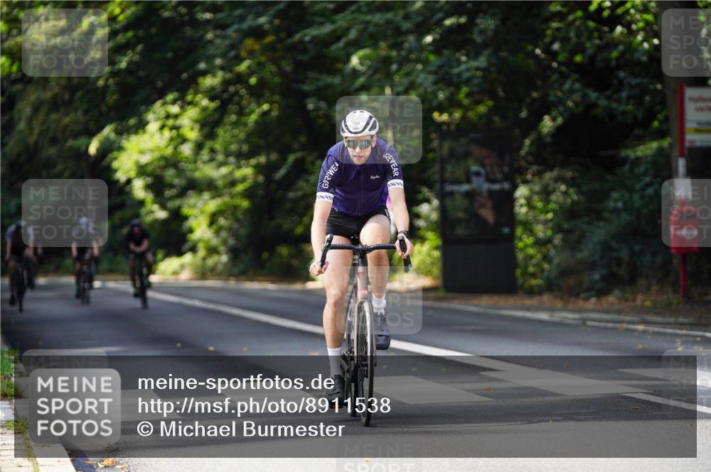 14.09.2025 - Stadtparktriathlon Michael Burmester http://msf.ph/oto/8911538 14.09.2025 11:11:56 Radfahren 754, 765, 771, 778, 826, 852, 919 meine-sportfotos.de