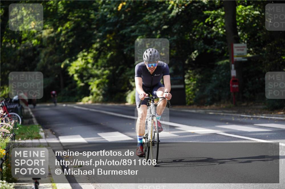 14.09.2025 - Stadtparktriathlon Michael Burmester http://msf.ph/oto/8911608 14.09.2025 11:13:37 Radfahren 825, 848, 865, 889, 917 meine-sportfotos.de