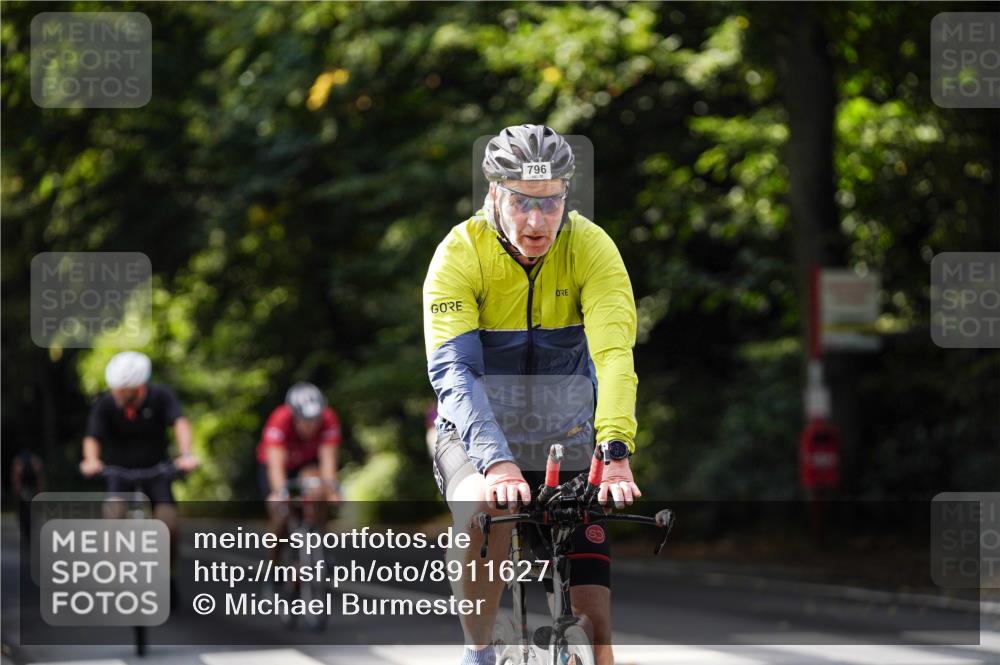 14.09.2025 - Stadtparktriathlon Michael Burmester http://msf.ph/oto/8911627 14.09.2025 11:14:09 Radfahren 744, 796, 824, 847, 850, 873, 1012 meine-sportfotos.de