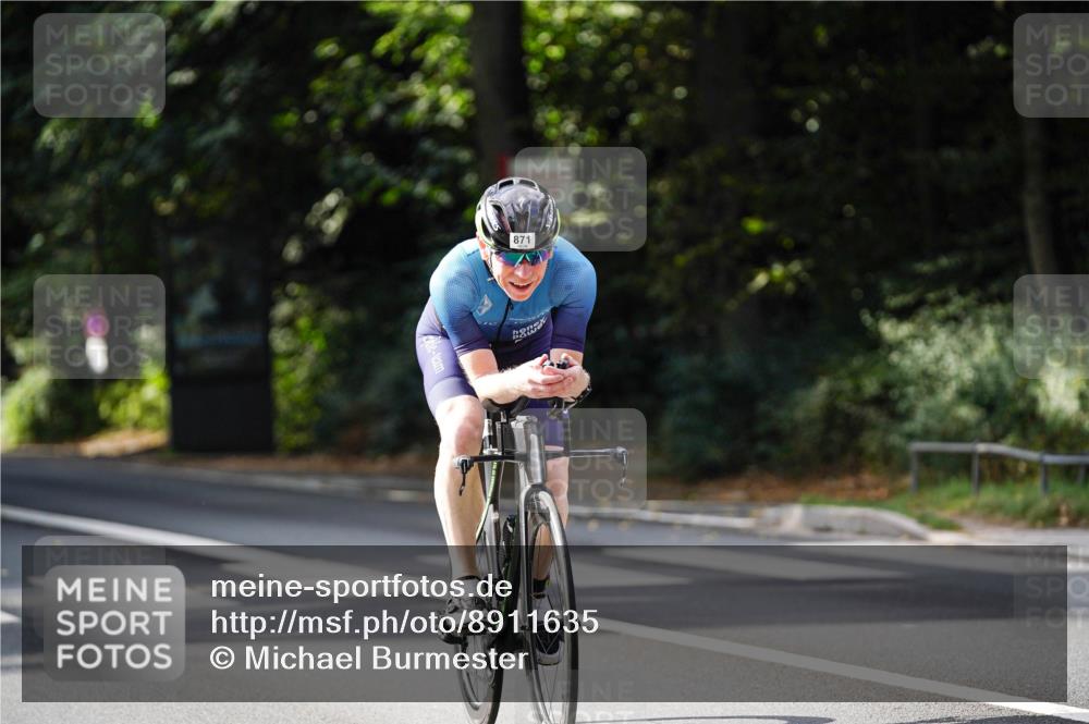 14.09.2025 - Stadtparktriathlon Michael Burmester http://msf.ph/oto/8911635 14.09.2025 11:14:37 Radfahren 791, 862, 871 meine-sportfotos.de