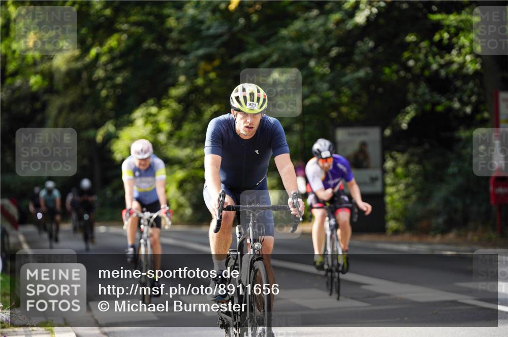 14.09.2025 - Stadtparktriathlon Michael Burmester http://msf.ph/oto/8911656 14.09.2025 11:15:25 Radfahren 756, 777, 829, 837, 842, 870, 880, 901, 921 meine-sportfotos.de