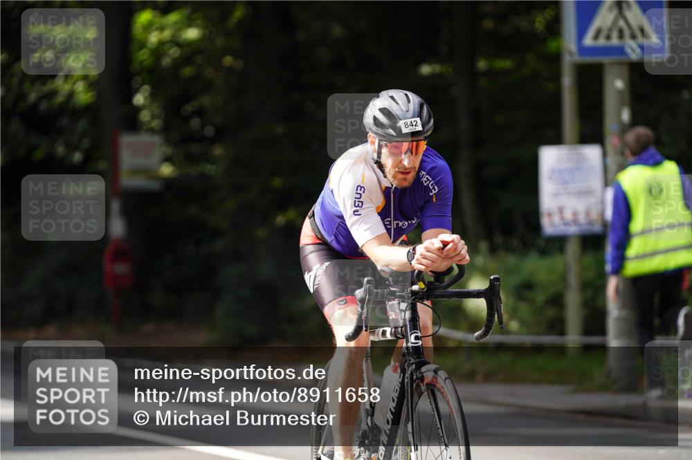 14.09.2025 - Stadtparktriathlon Michael Burmester http://msf.ph/oto/8911658 14.09.2025 11:15:26 Radfahren 756, 777, 829, 837, 842, 870, 880, 901, 921 meine-sportfotos.de