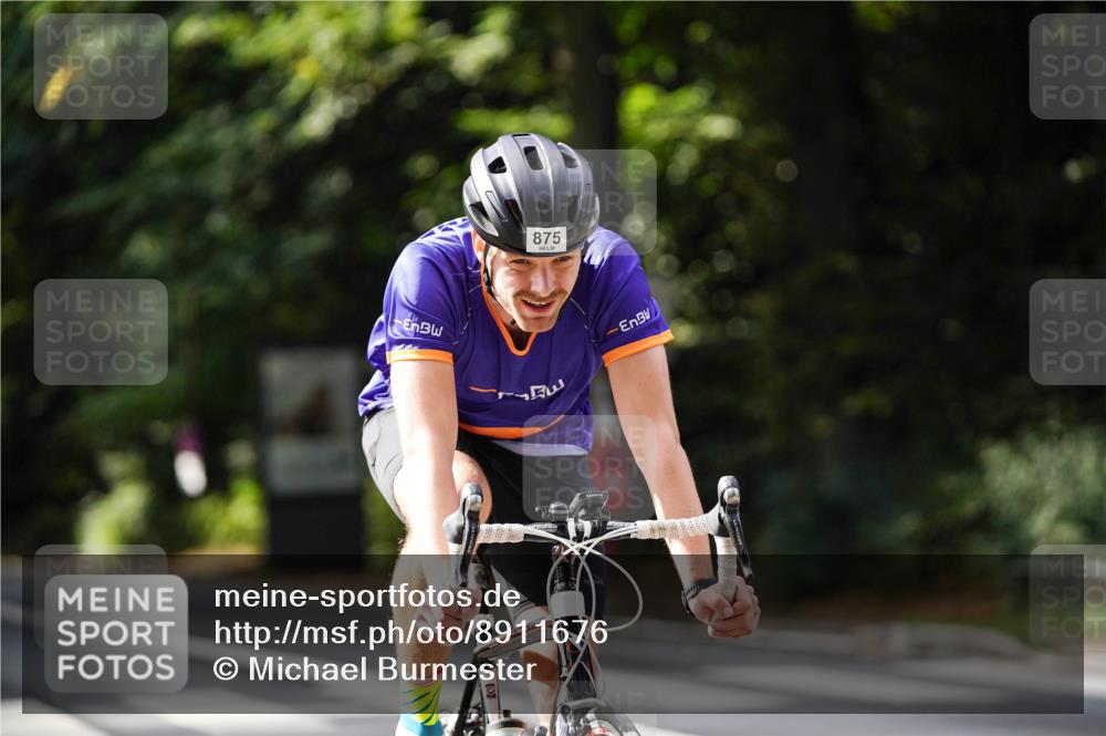 14.09.2025 - Stadtparktriathlon Michael Burmester http://msf.ph/oto/8911676 14.09.2025 11:15:53 Radfahren 739, 875, 893 meine-sportfotos.de