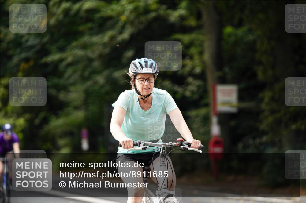 14.09.2025 - Stadtparktriathlon Michael Burmester http://msf.ph/oto/8911685 14.09.2025 11:16:16 Radfahren 655, 808, 831, 851, 894, 943 meine-sportfotos.de