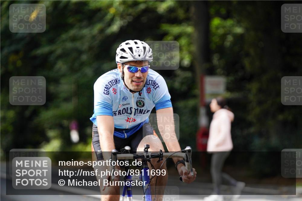 14.09.2025 - Stadtparktriathlon Michael Burmester http://msf.ph/oto/8911699 14.09.2025 11:16:49 Radfahren 823, 849, 888 meine-sportfotos.de