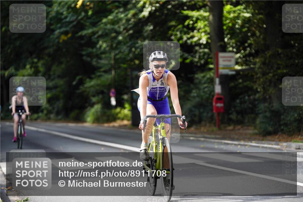 14.09.2025 - Stadtparktriathlon Michael Burmester http://msf.ph/oto/8911708 14.09.2025 11:17:07 Radfahren 843, 900, 950, 967, 987, 1000 meine-sportfotos.de