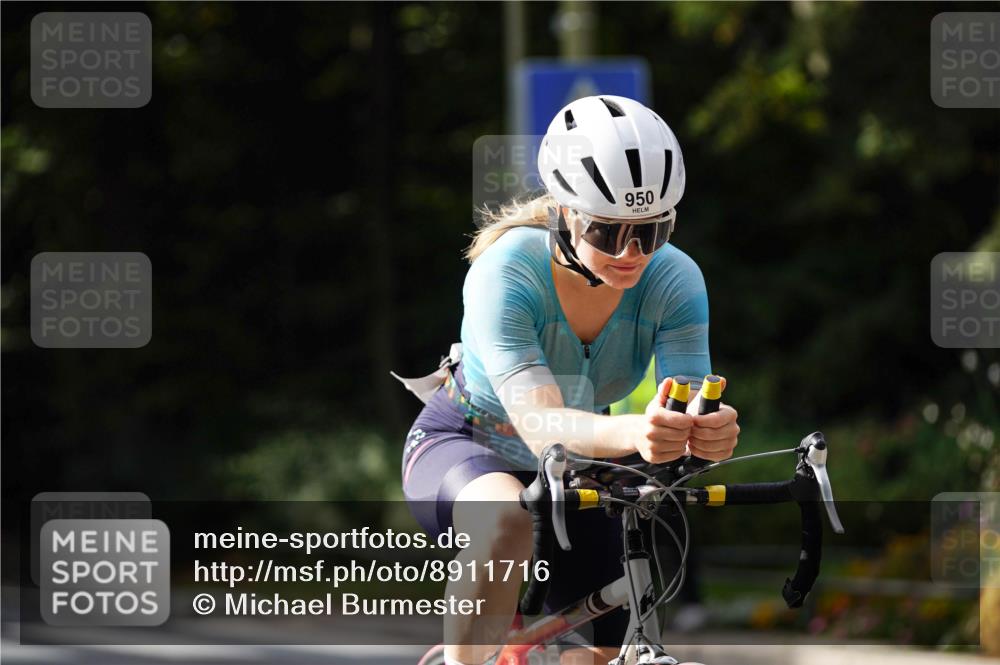 14.09.2025 - Stadtparktriathlon Michael Burmester http://msf.ph/oto/8911716 14.09.2025 11:17:13 Radfahren 950, 987, 1000 meine-sportfotos.de