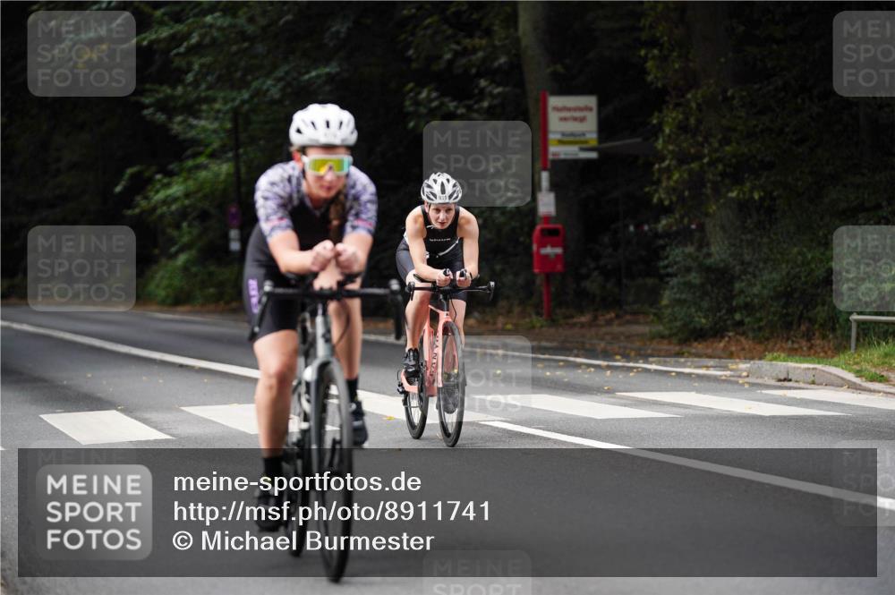 14.09.2025 - Stadtparktriathlon Michael Burmester http://msf.ph/oto/8911741 14.09.2025 11:18:31 Radfahren 934, 935, 951, 976, 993, 1015 meine-sportfotos.de