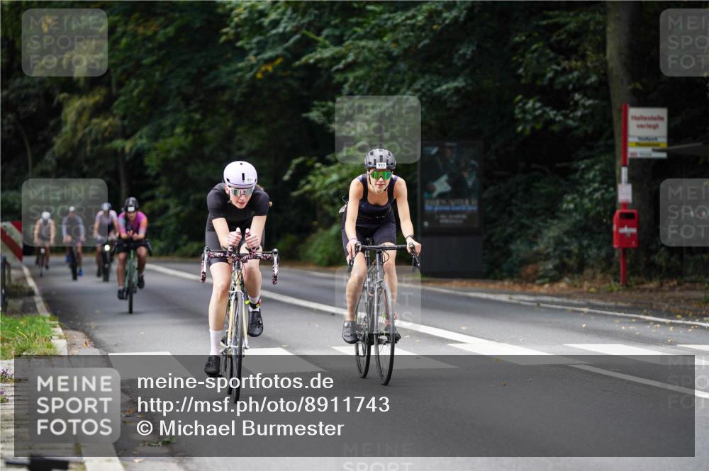 14.09.2025 - Stadtparktriathlon Michael Burmester http://msf.ph/oto/8911743 14.09.2025 11:18:34 Radfahren 868, 932, 934, 935, 951, 976, 985, 993, 1015 meine-sportfotos.de