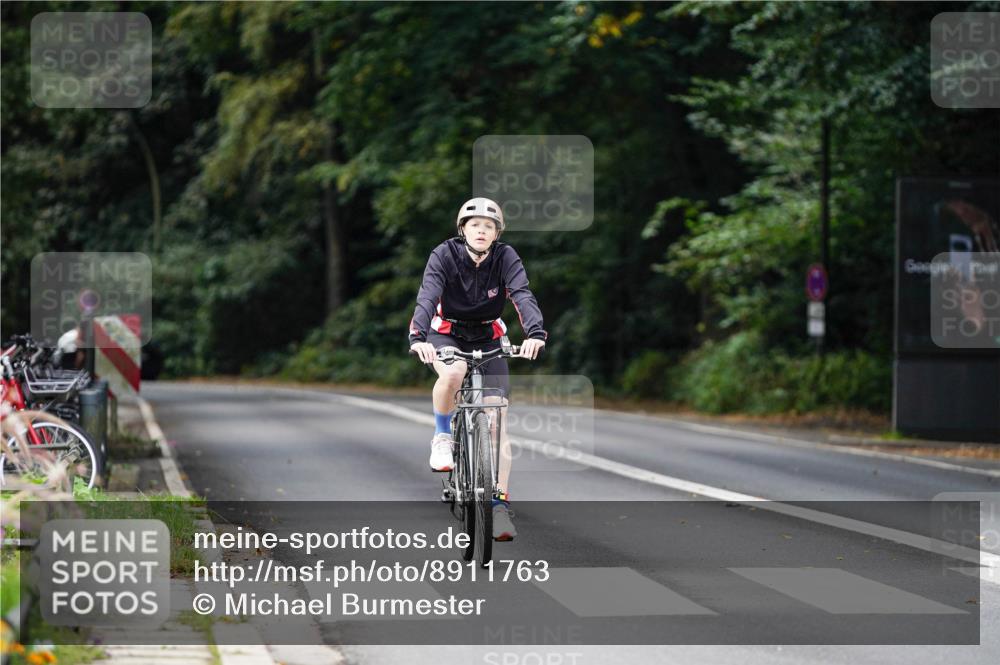 14.09.2025 - Stadtparktriathlon Michael Burmester http://msf.ph/oto/8911763 14.09.2025 11:18:55 Radfahren 826, 852, 919, 996, 1006 meine-sportfotos.de