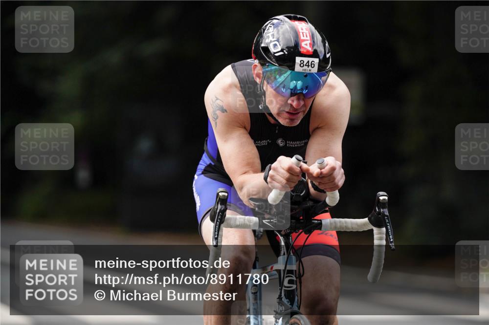 14.09.2025 - Stadtparktriathlon Michael Burmester http://msf.ph/oto/8911780 14.09.2025 11:19:27 Radfahren 846, 890, 905, 916, 942 meine-sportfotos.de