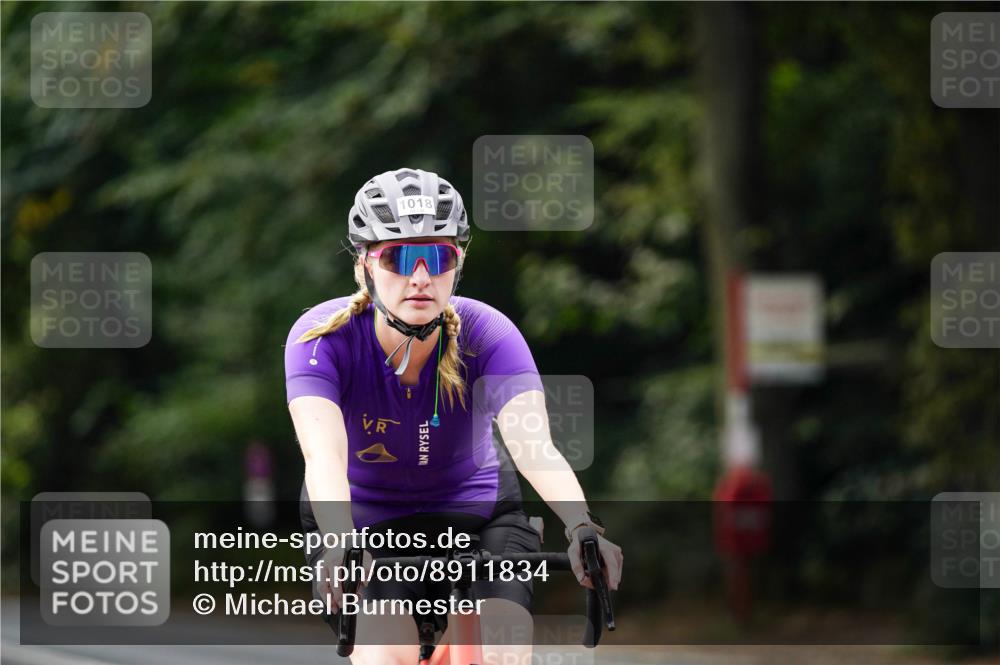 14.09.2025 - Stadtparktriathlon Michael Burmester http://msf.ph/oto/8911834 14.09.2025 11:20:35 Radfahren 838, 847, 874, 889, 897, 917, 941, 1018 meine-sportfotos.de