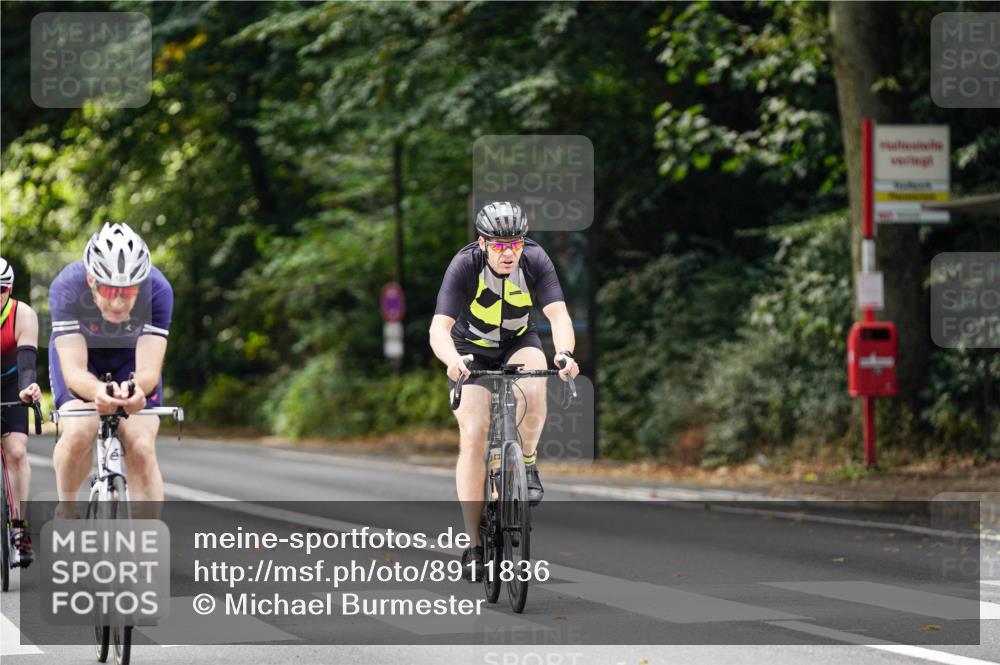 14.09.2025 - Stadtparktriathlon Michael Burmester http://msf.ph/oto/8911836 14.09.2025 11:20:39 Radfahren 838, 848, 861, 889, 897, 917, 938, 941, 1018 meine-sportfotos.de