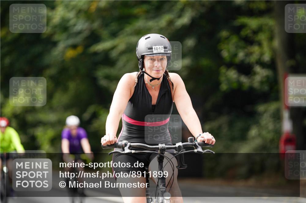 14.09.2025 - Stadtparktriathlon Michael Burmester http://msf.ph/oto/8911899 14.09.2025 11:22:06 Radfahren 842, 929, 939, 964, 972, 978, 1007, 1014, 1017 meine-sportfotos.de