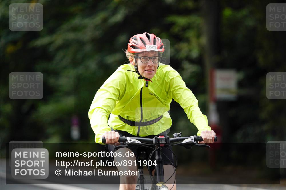 14.09.2025 - Stadtparktriathlon Michael Burmester http://msf.ph/oto/8911904 14.09.2025 11:22:09 Radfahren 842, 855, 929, 939, 952, 964, 972, 1007, 1014, 1017 meine-sportfotos.de