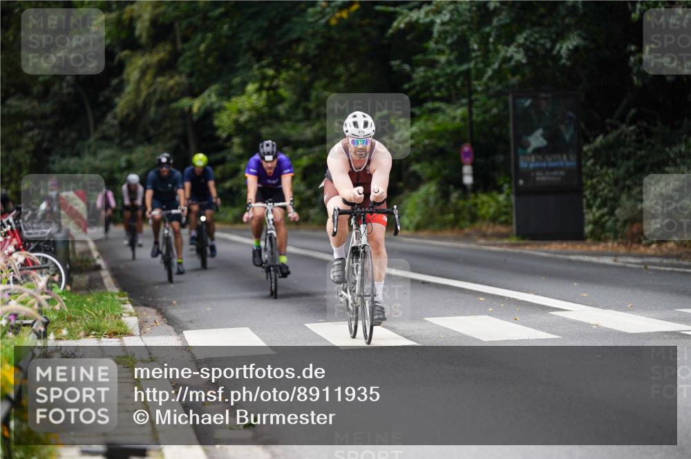14.09.2025 - Stadtparktriathlon Michael Burmester http://msf.ph/oto/8911935 14.09.2025 11:22:45 Radfahren 857, 862, 870, 875, 892, 921, 957, 958, 998, 1001, 1002 meine-sportfotos.de