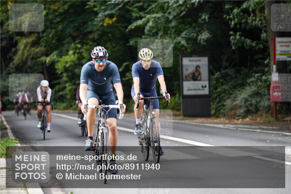 14.09.2025 - Stadtparktriathlon Michael Burmester http://msf.ph/oto/8911940 14.09.2025 11:22:49 Radfahren 862, 870, 875, 921, 957, 958, 1001, 1002 meine-sportfotos.de