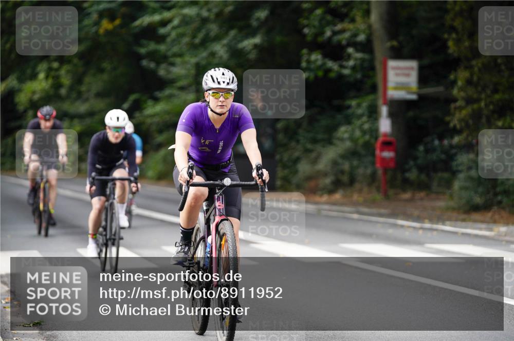 14.09.2025 - Stadtparktriathlon Michael Burmester http://msf.ph/oto/8911952 14.09.2025 11:23:00 Radfahren 829, 831, 851, 882, 918, 920, 948, 963, 974 meine-sportfotos.de