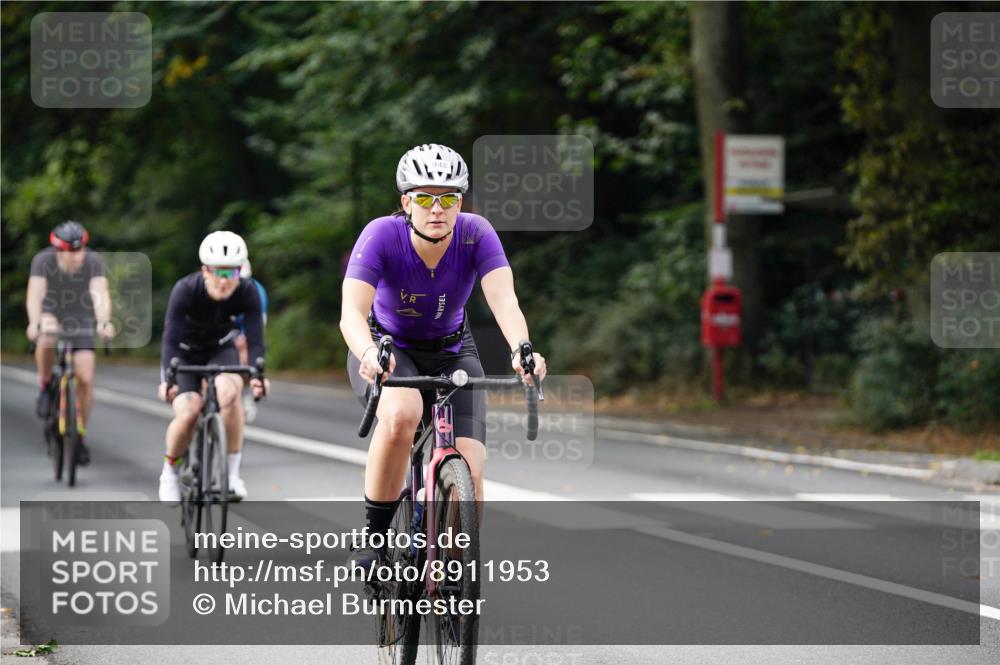 14.09.2025 - Stadtparktriathlon Michael Burmester http://msf.ph/oto/8911953 14.09.2025 11:23:00 Radfahren 829, 831, 851, 882, 918, 920, 948, 963, 974 meine-sportfotos.de