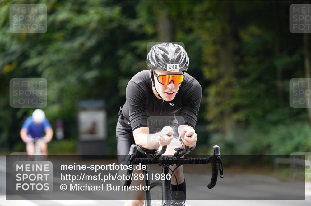 14.09.2025 - Stadtparktriathlon Michael Burmester http://msf.ph/oto/8911980 14.09.2025 11:23:42 Radfahren 849, 893, 936, 940, 943, 994, 1005, 1008 meine-sportfotos.de