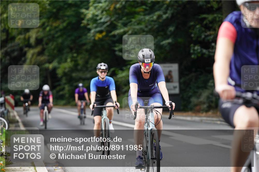 14.09.2025 - Stadtparktriathlon Michael Burmester http://msf.ph/oto/8911985 14.09.2025 11:23:46 Radfahren 849, 893, 936, 940, 943, 994, 1005, 1008, 1011 meine-sportfotos.de