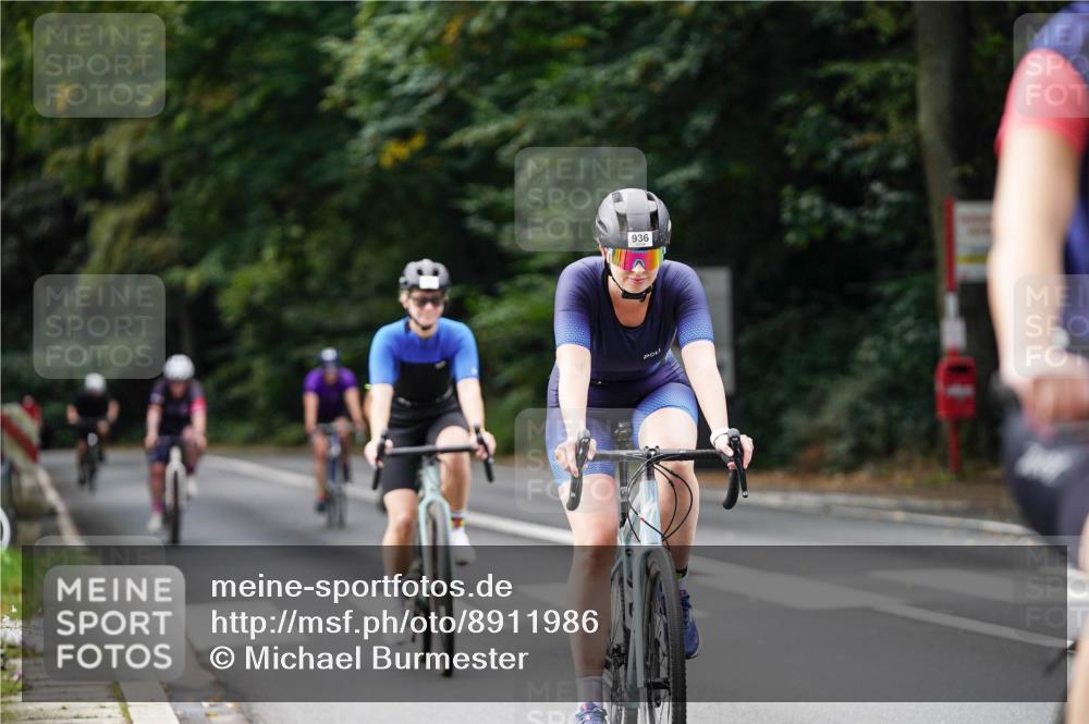 14.09.2025 - Stadtparktriathlon Michael Burmester http://msf.ph/oto/8911986 14.09.2025 11:23:46 Radfahren 849, 893, 936, 940, 943, 994, 1005, 1008, 1011 meine-sportfotos.de