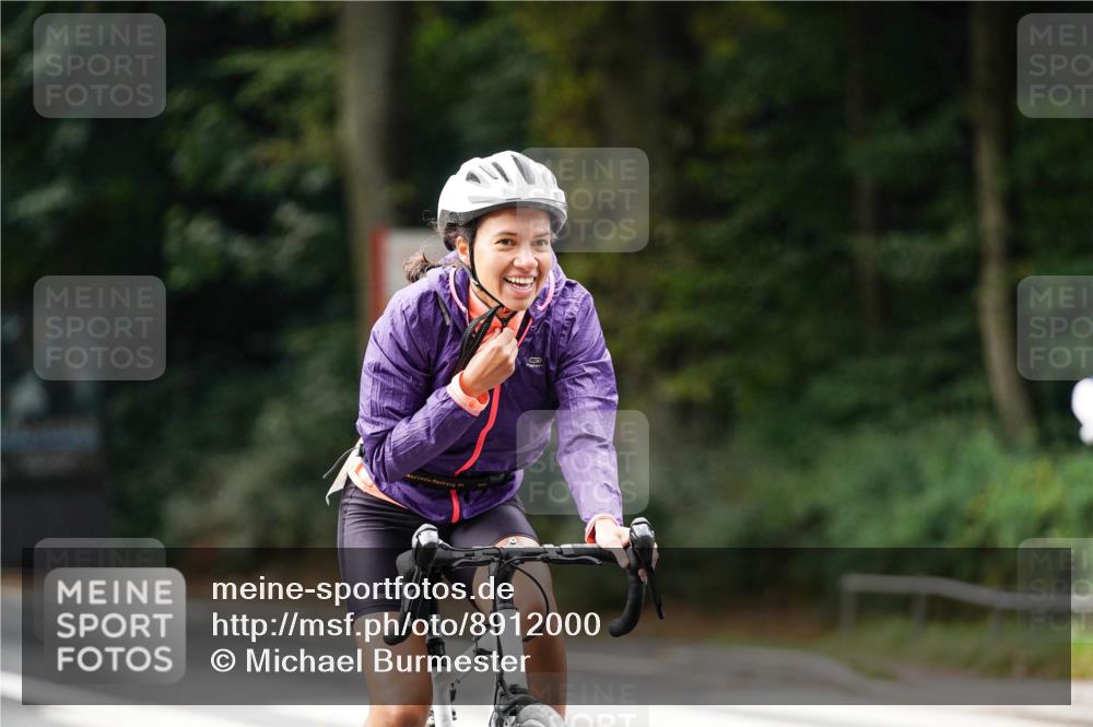 14.09.2025 - Stadtparktriathlon Michael Burmester http://msf.ph/oto/8912000 14.09.2025 11:23:53 Radfahren 824, 878, 940, 943, 986, 994, 1008, 1011 meine-sportfotos.de